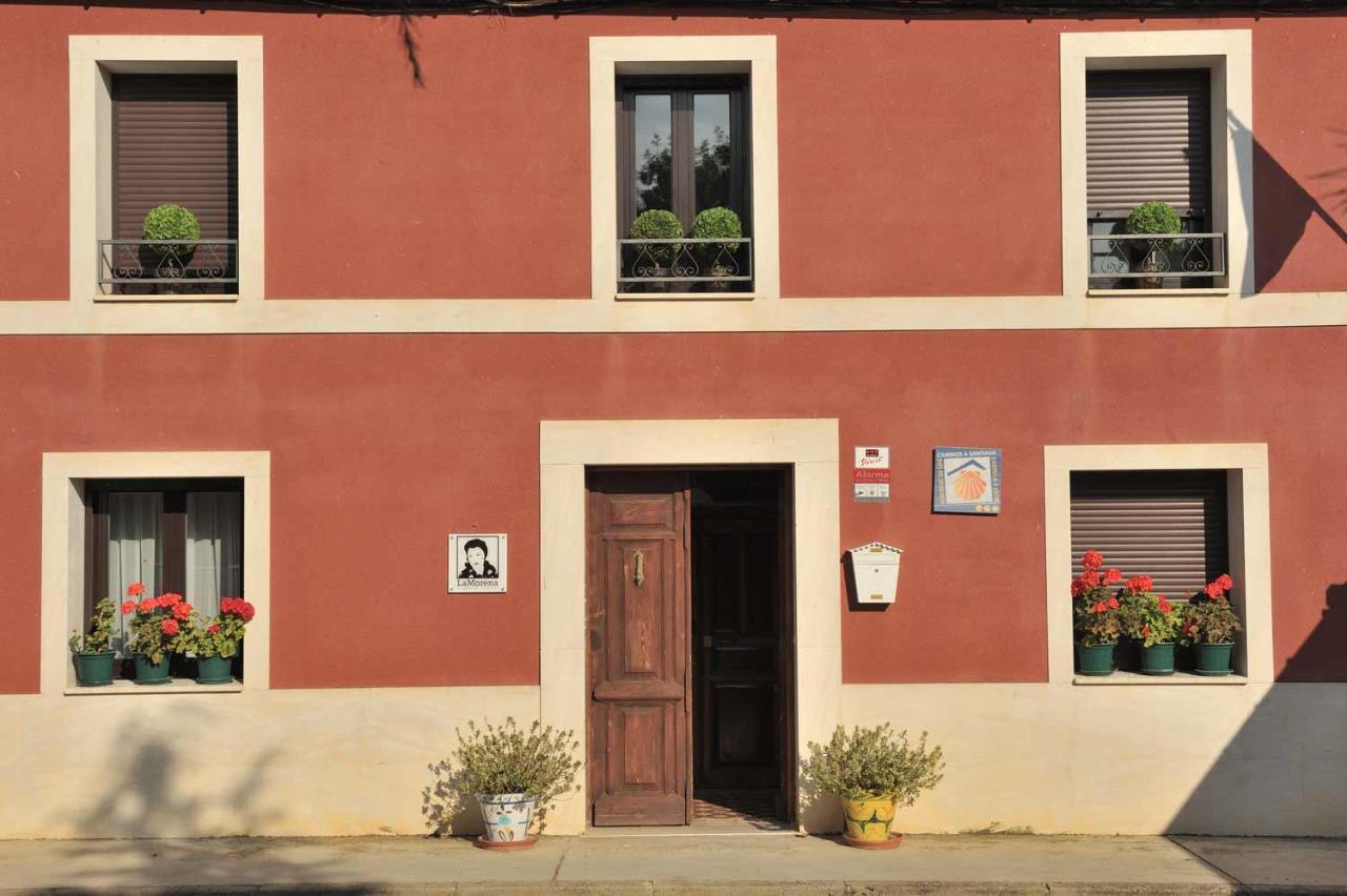 Hostel Lamorena